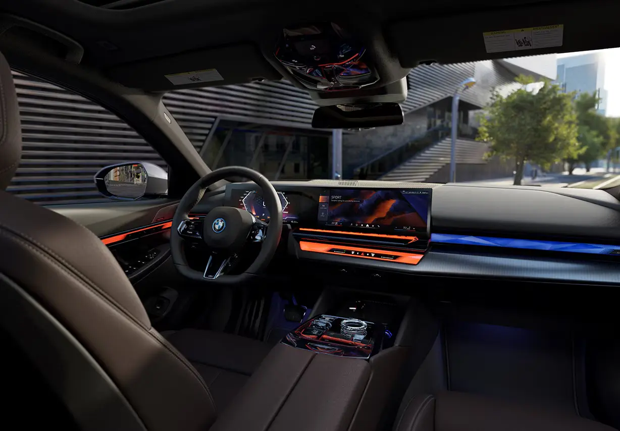 2024 BMW i5 Review : interior design